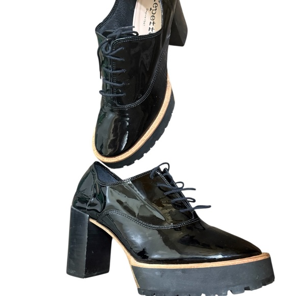 Repetto size 38 (8)worn under 5 times
Glossy Black patent leather Platform Shoes - Picture 2 of 14